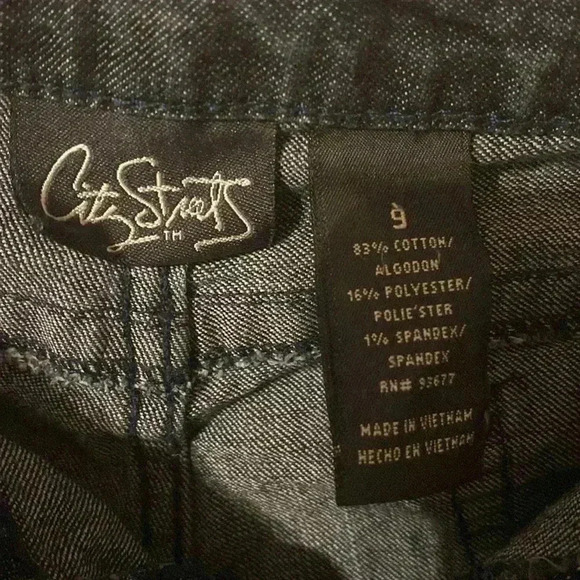 City Street Size 9 Jeans Demin Blue in Color - Picture 3 of 7